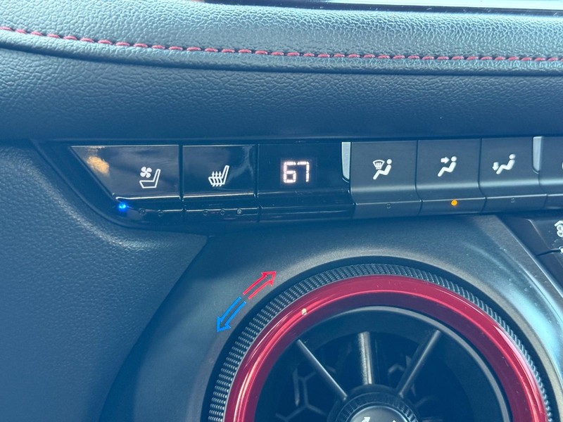 Chevrolet Blazer Vehicle Full-screen Gallery Image 19
