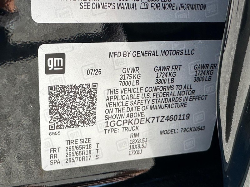 Chevrolet Silverado 1500 Vehicle Full-screen Gallery Image 18