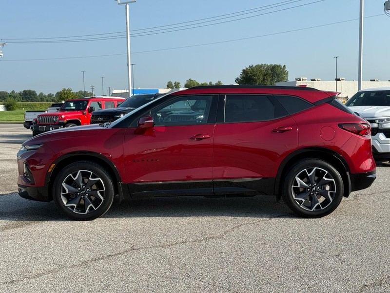 Chevrolet Blazer Vehicle Full-screen Gallery Image 02