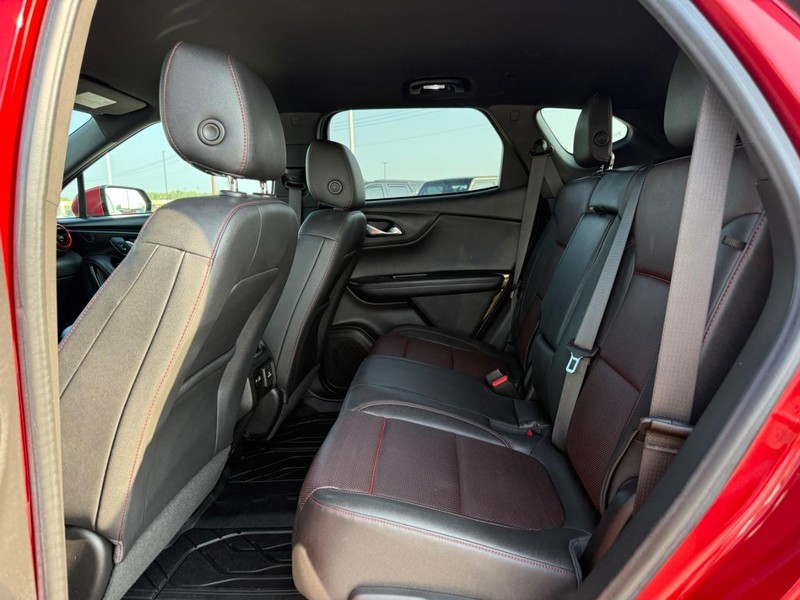 Chevrolet Blazer Vehicle Full-screen Gallery Image 10