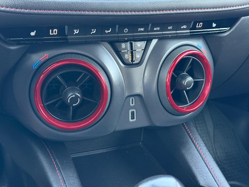 Chevrolet Blazer Vehicle Full-screen Gallery Image 18