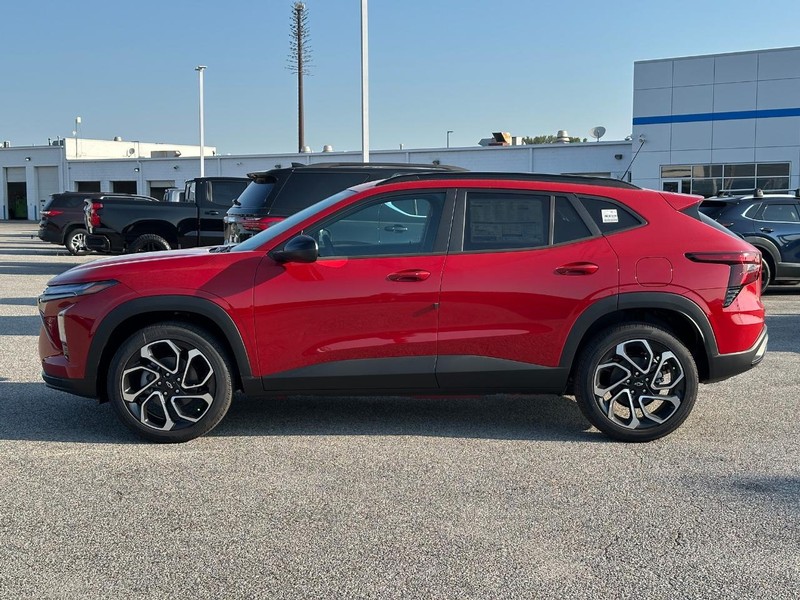 Chevrolet Trax Vehicle Full-screen Gallery Image 2