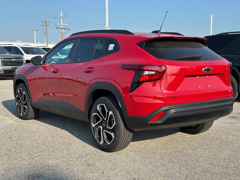 Chevrolet Trax Vehicle Full-screen Gallery Image 3