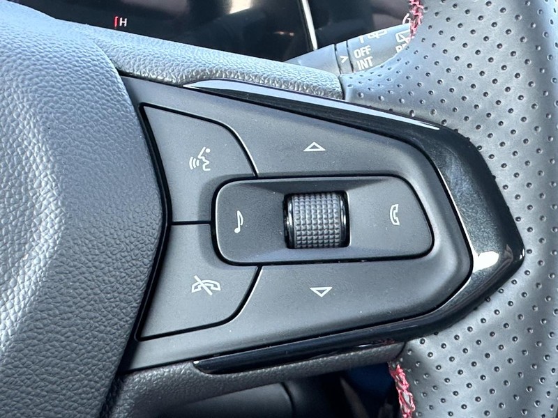 Chevrolet Trax Vehicle Full-screen Gallery Image 9