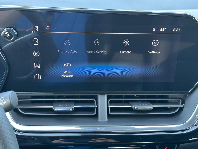 Chevrolet Trax Vehicle Full-screen Gallery Image 11