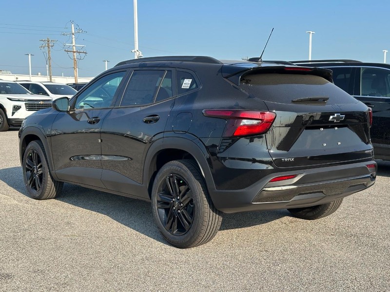Chevrolet Trax Vehicle Full-screen Gallery Image 3
