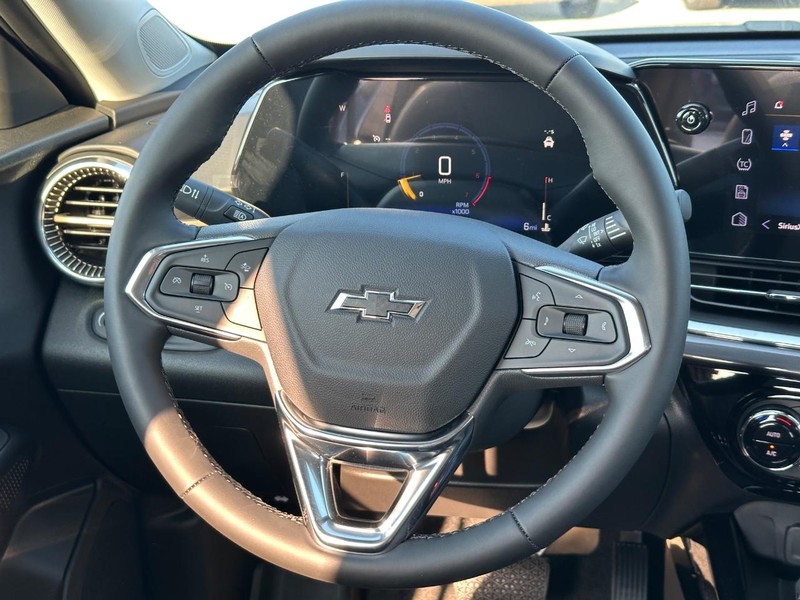 Chevrolet Trax Vehicle Full-screen Gallery Image 7