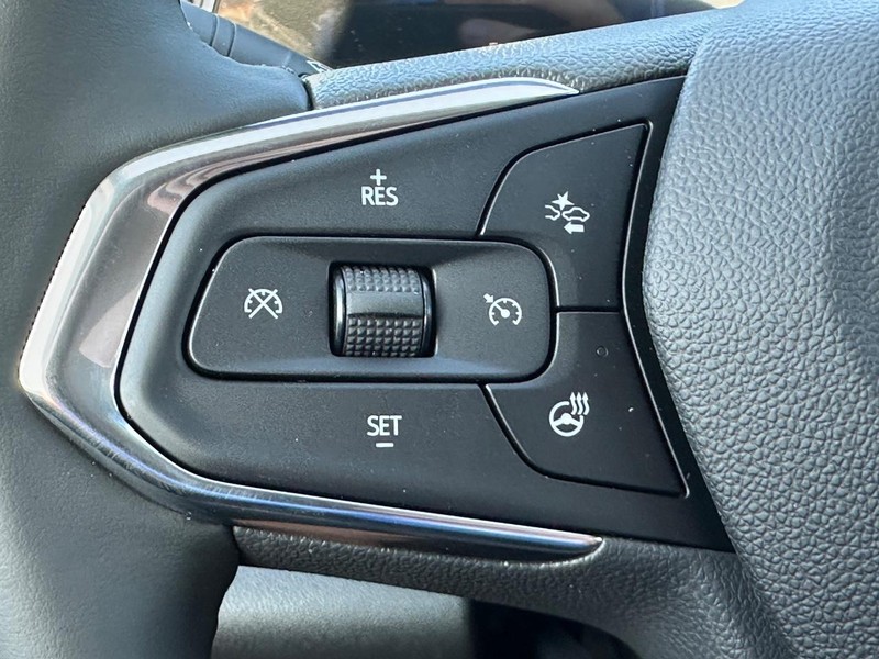 Chevrolet Trax Vehicle Full-screen Gallery Image 8