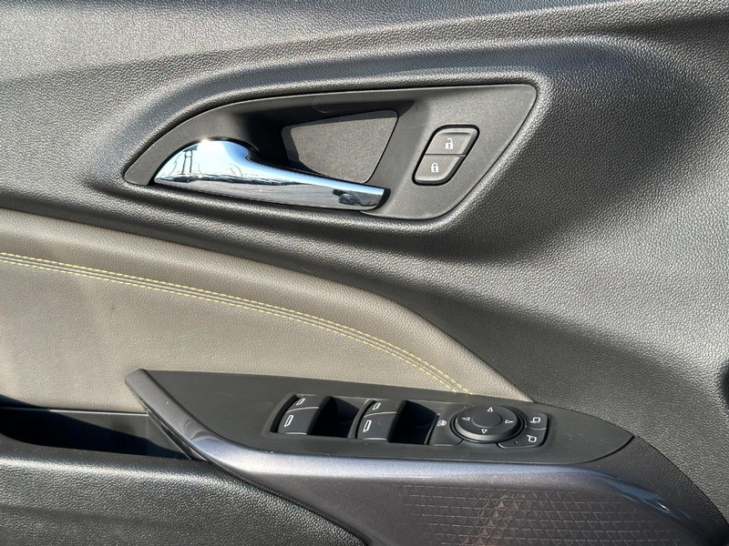 Chevrolet Trax Vehicle Full-screen Gallery Image 17