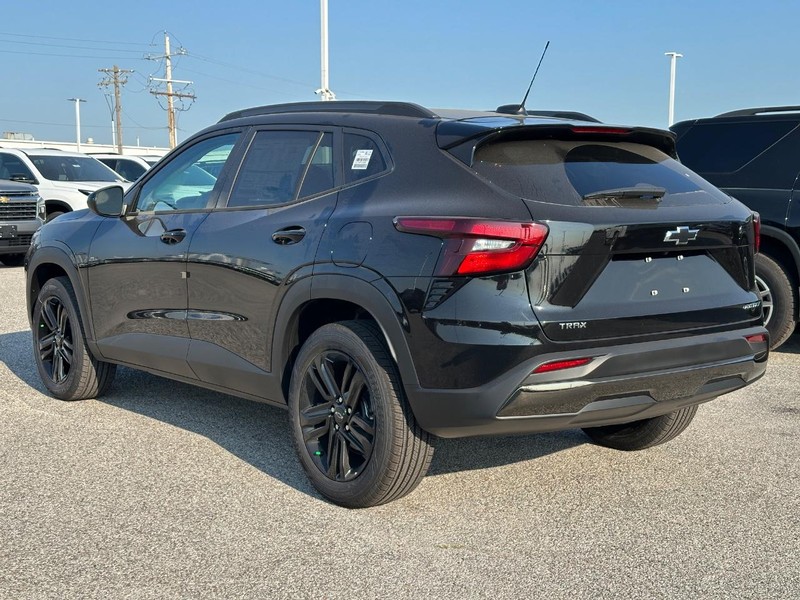 Chevrolet Trax Vehicle Full-screen Gallery Image 3
