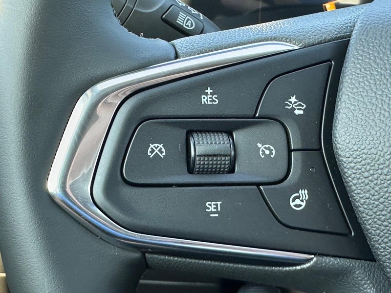 Chevrolet Trax Vehicle Full-screen Gallery Image 8