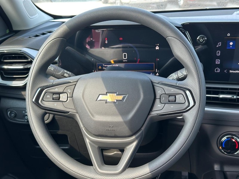 Chevrolet TrailBlazer Vehicle Full-screen Gallery Image 7