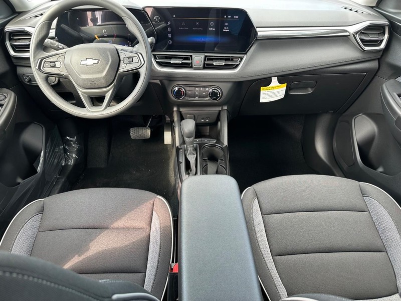 Chevrolet TrailBlazer Vehicle Full-screen Gallery Image 6