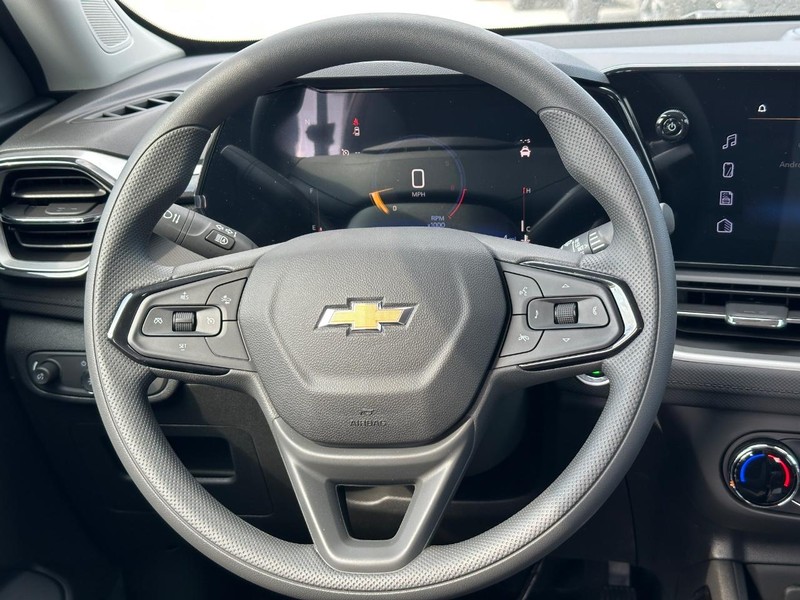 Chevrolet TrailBlazer Vehicle Full-screen Gallery Image 7