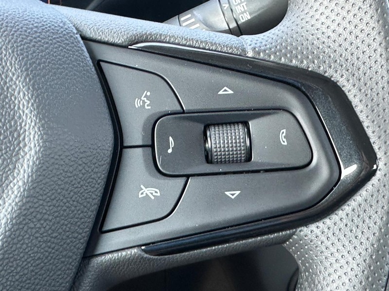 Chevrolet TrailBlazer Vehicle Full-screen Gallery Image 9