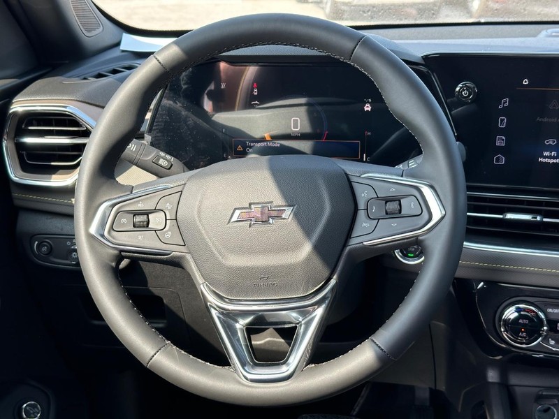 Chevrolet TrailBlazer Vehicle Full-screen Gallery Image 8