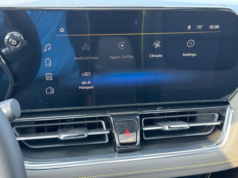 Chevrolet TrailBlazer Vehicle Full-screen Gallery Image 12
