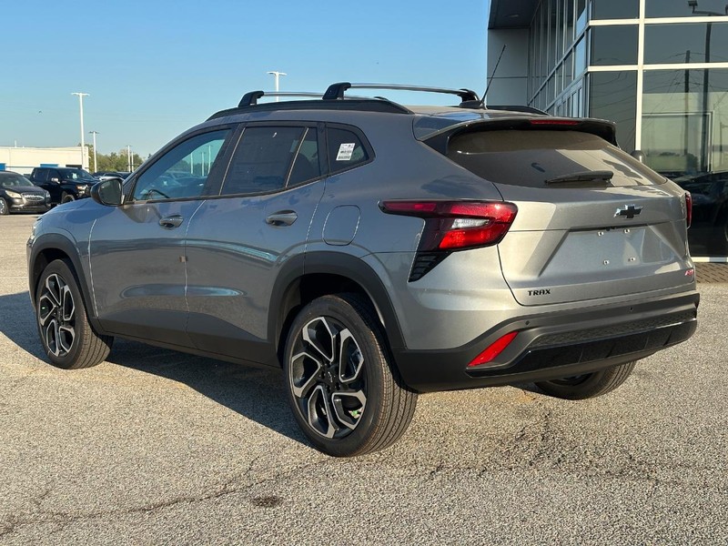 Chevrolet Trax Vehicle Full-screen Gallery Image 3