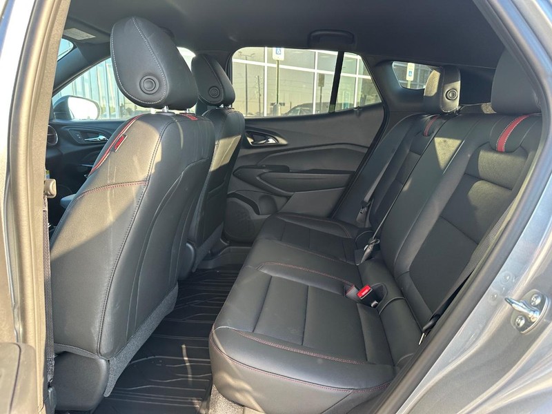 Chevrolet Trax Vehicle Full-screen Gallery Image 5
