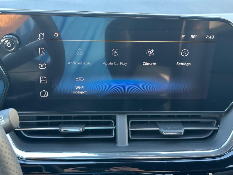 Chevrolet Trax Vehicle Full-screen Gallery Image 11
