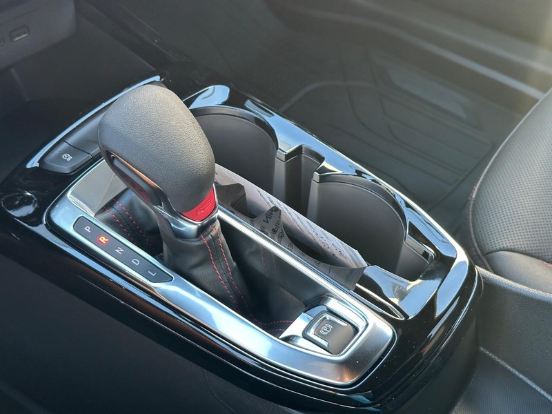 Chevrolet Trax Vehicle Full-screen Gallery Image 14
