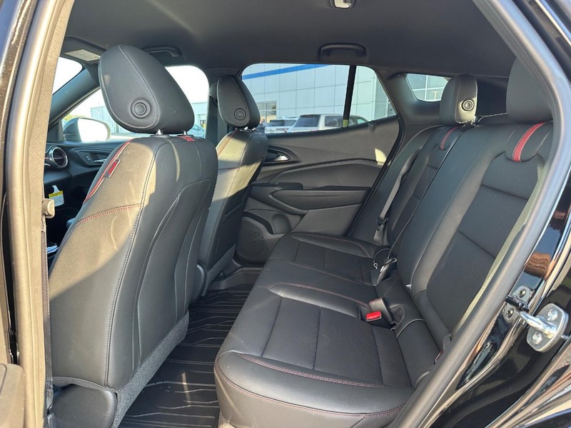 Chevrolet Trax Vehicle Full-screen Gallery Image 5
