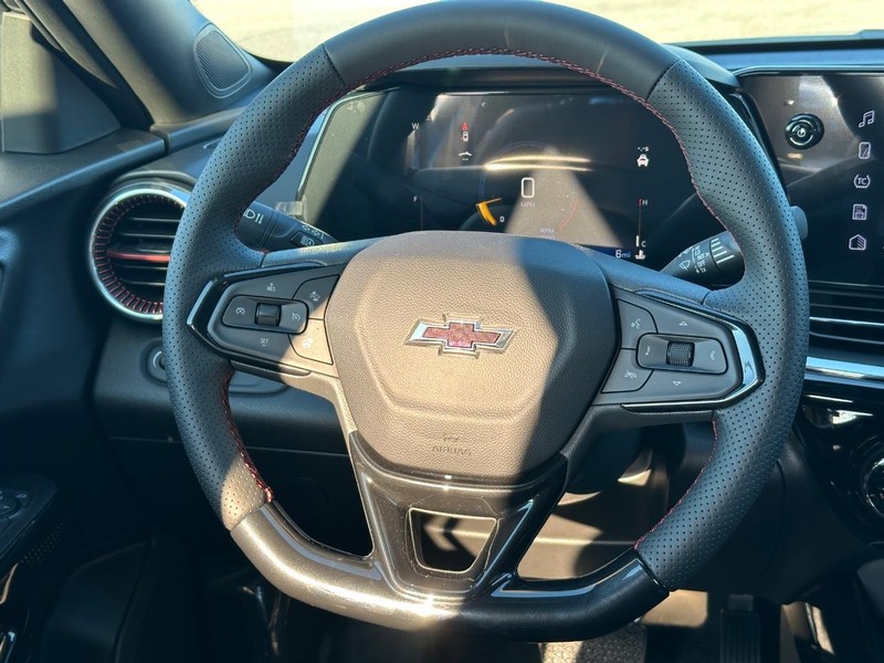 Chevrolet Trax Vehicle Full-screen Gallery Image 7