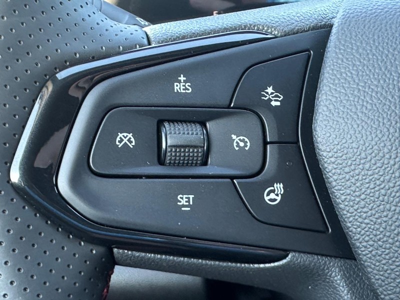 Chevrolet Trax Vehicle Full-screen Gallery Image 8