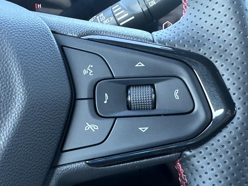 Chevrolet Trax Vehicle Full-screen Gallery Image 9