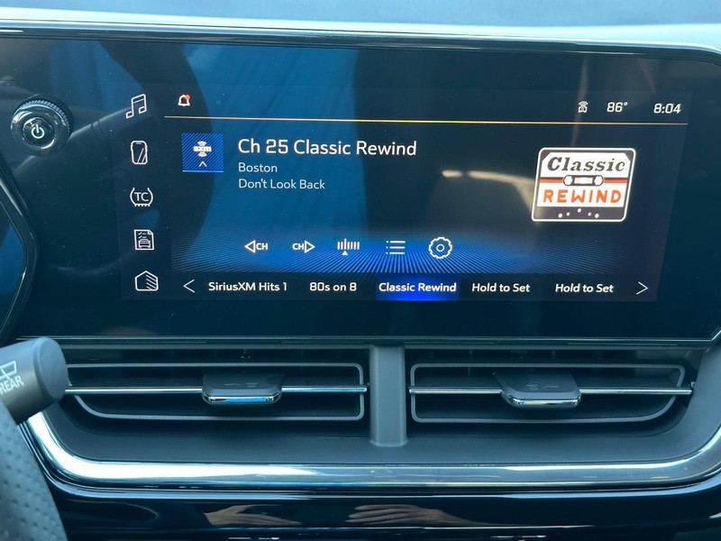 Chevrolet Trax Vehicle Full-screen Gallery Image 11
