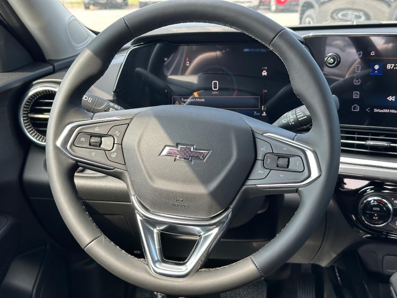 Chevrolet Trax Vehicle Full-screen Gallery Image 7