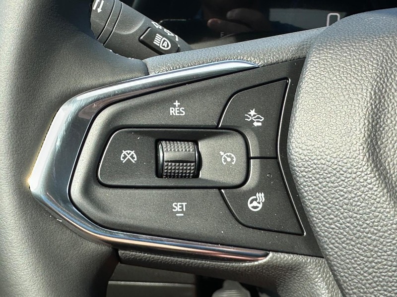 Chevrolet Trax Vehicle Full-screen Gallery Image 8
