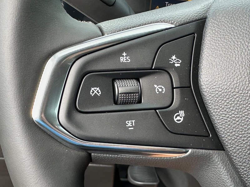Chevrolet Trax Vehicle Full-screen Gallery Image 8