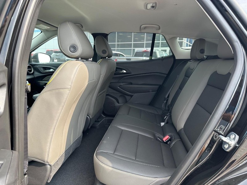 Chevrolet Trax Vehicle Full-screen Gallery Image 5