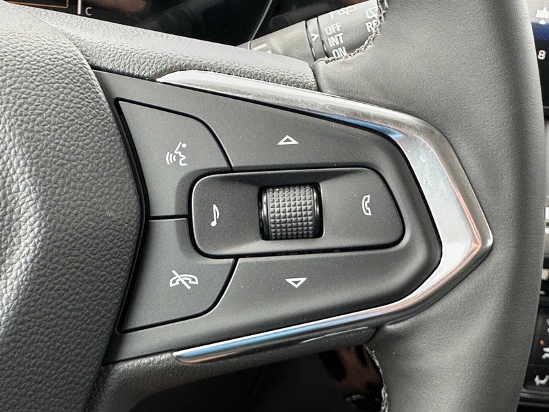 Chevrolet Trax Vehicle Full-screen Gallery Image 9