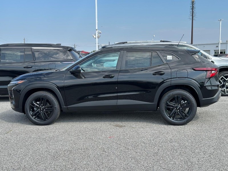 Chevrolet Trax Vehicle Full-screen Gallery Image 2