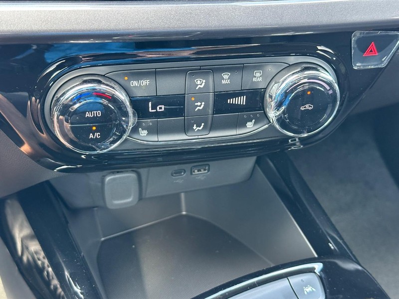 Chevrolet Trax Vehicle Full-screen Gallery Image 13