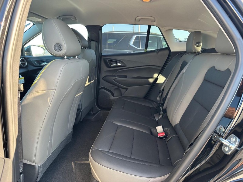 Chevrolet Trax Vehicle Full-screen Gallery Image 5