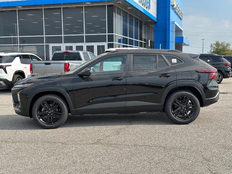 Chevrolet Trax Vehicle Full-screen Gallery Image 2