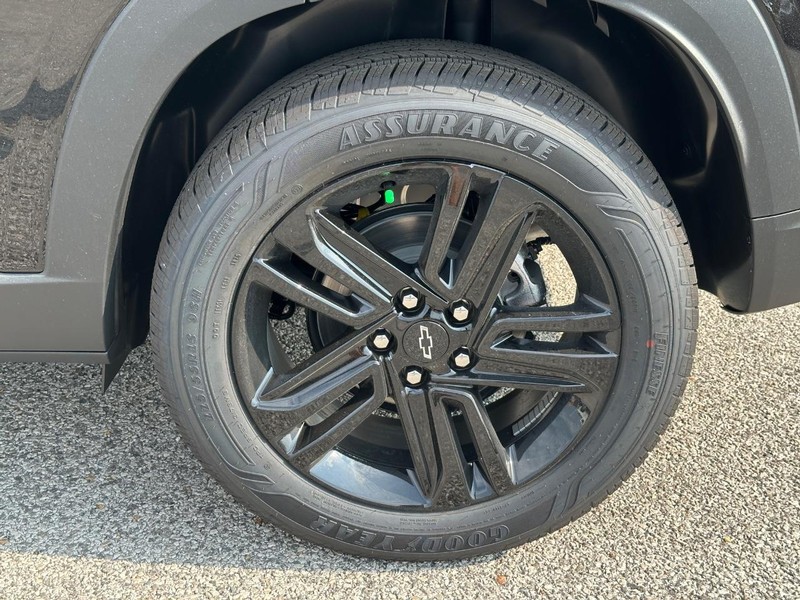 Chevrolet Trax Vehicle Full-screen Gallery Image 4