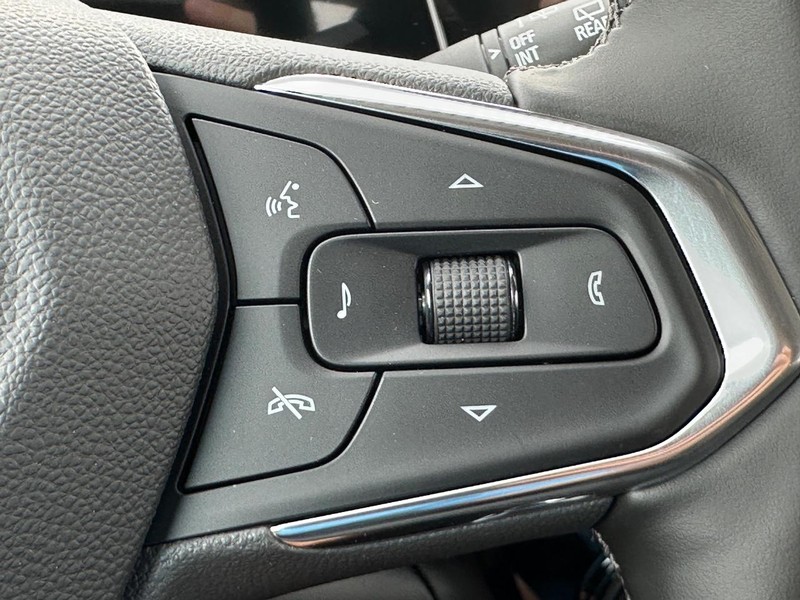 Chevrolet Trax Vehicle Full-screen Gallery Image 9
