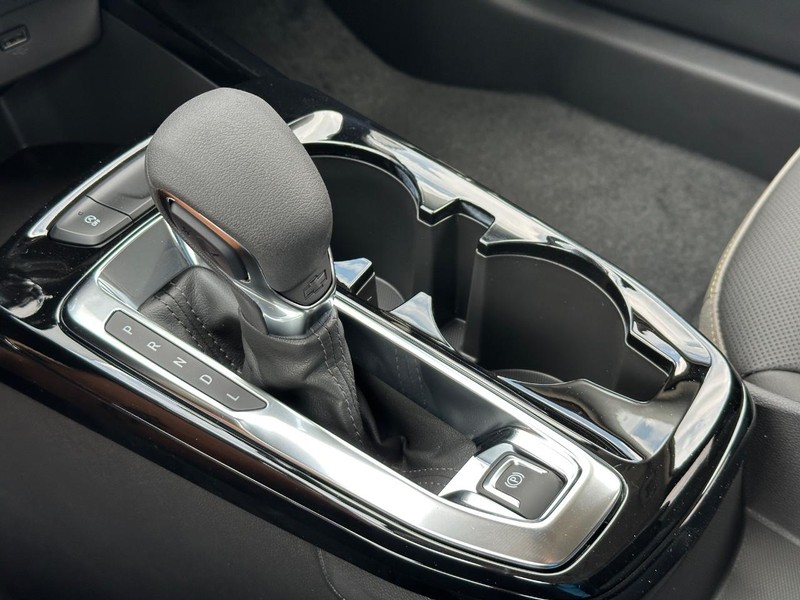 Chevrolet Trax Vehicle Full-screen Gallery Image 14