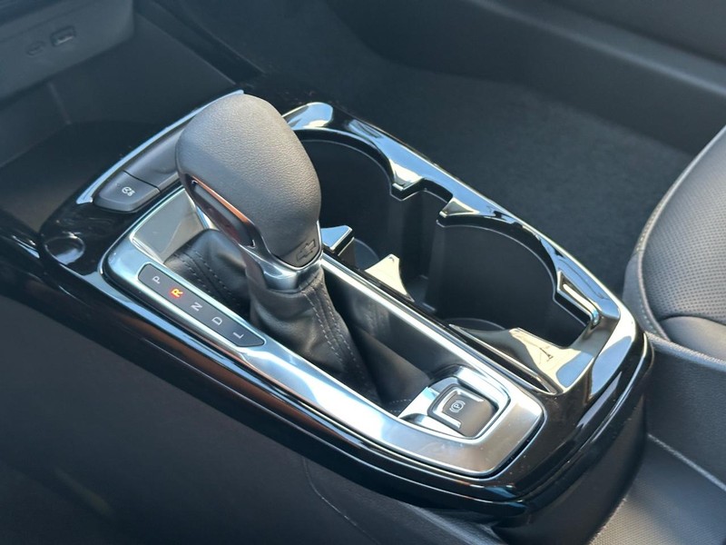 Chevrolet Trax Vehicle Full-screen Gallery Image 14