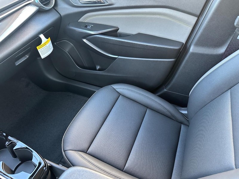Chevrolet Trax Vehicle Full-screen Gallery Image 15