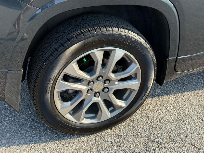 Chevrolet Traverse Vehicle Full-screen Gallery Image 8
