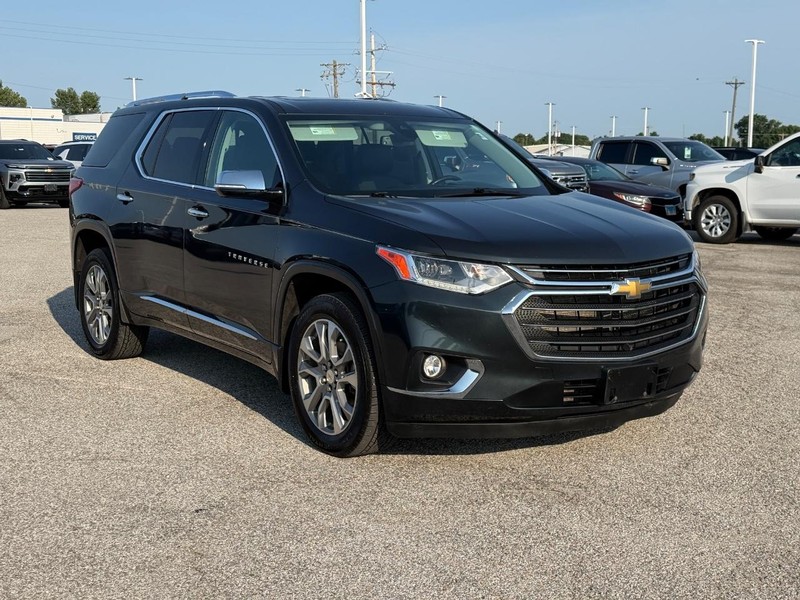 Chevrolet Traverse Vehicle Full-screen Gallery Image 9