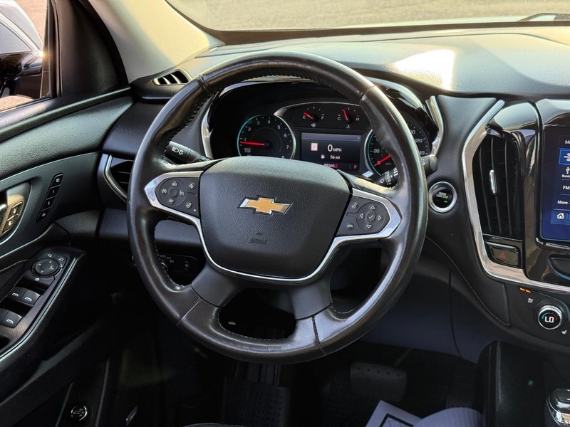 Chevrolet Traverse Vehicle Full-screen Gallery Image 15