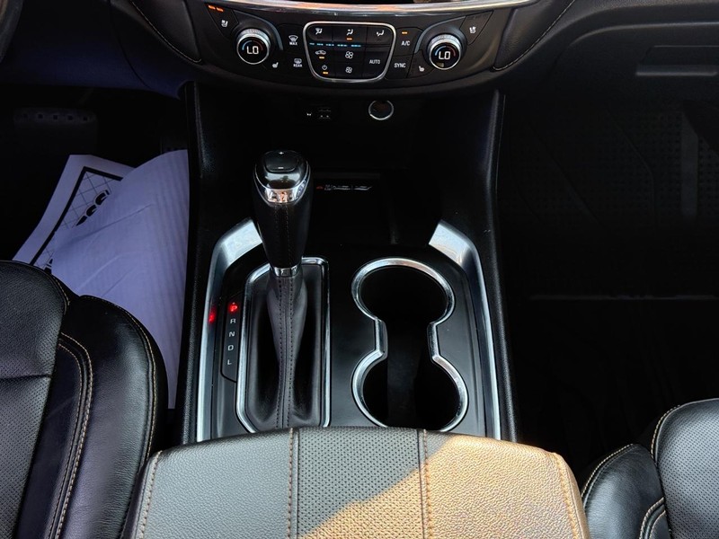 Chevrolet Traverse Vehicle Full-screen Gallery Image 17