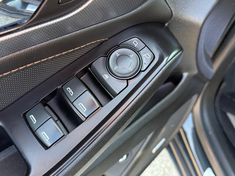 Chevrolet Traverse Vehicle Full-screen Gallery Image 18