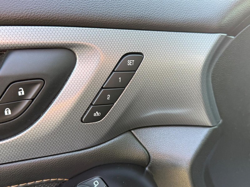 Chevrolet Traverse Vehicle Full-screen Gallery Image 19